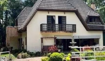 Casa com 4 dormitórios à venda, 630 m² por R$ 2.300.000,00 - Tanguá - Curitiba/PR
