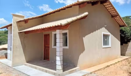 Imperdível oportunidade: Casa em condomínio à venda em Paty do Alferes-RJ, bairro Mantiquira, 2 quartos, 1 suíte, 1 sala, 2 banheiros, 1 vaga, 223,22m2