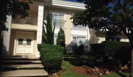 Sobrado á venda ou locação no Jardim Paraíba - Jacareí/SP com 742 m²
