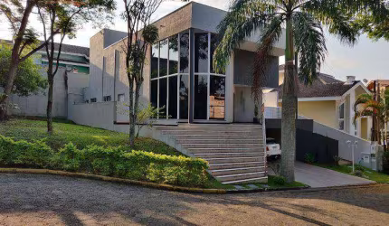 Sobrado com 3 dormitórios à venda, 378 m² por R$ 1.900.000,00 - Vila Zezé - Jacareí/SP