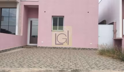 Imperdível: Casa à venda em Salto-SP, Jardim Guarujá! 3 quartos, 3 suítes, 1 sala, 2 vagas de garagem, 97m² de área.