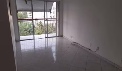 Apartamento com 2 quartos à venda na Rua Professor Henrique Costa, Pechincha, Rio de Janeiro, 54 m2 por R$ 220.000