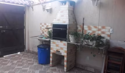 Casa com 2 quartos à venda na Rua Catargo, Curicica, Rio de Janeiro por R$ 400.000
