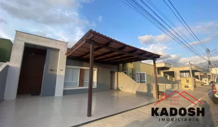 Casa para locação em Feira de Santana-BA, bairro Sim: 2 quartos, 1 suíte, 1 sala, 2 banheiros, 2 vagas, 200m² de área.