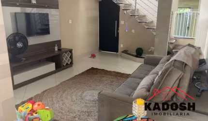 Imperdível! Casa à venda em Feira de Santana-BA, Jardim Cruzeiro, 3 quartos, 1 suíte, 2 banheiros, 1 vaga, 99,33 m².