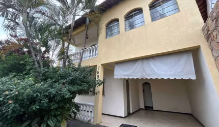 Casa com 4 quartos à venda na Avenida Guarapari, 760, Santa Amélia, Belo Horizonte por R$ 1.500.000