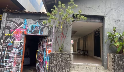 Barracão / Galpão / Depósito para alugar na Avenida do Contorno, 7368, Lourdes, Belo Horizonte por R$ 5.000