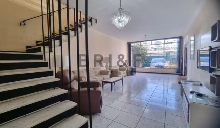 Sobrado para venda ou locação com 3 dormitórios, 1 suíte, 300m² - Brooklin- São Paulo