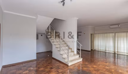 SOBRADO A VENDA COM 237M², 2 DORMITÓRIOS, 1 SUÍTE E 4 VAGAS NO BROOKLIN