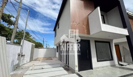 Casa à venda, 110 m² por R$ 480.000,01 - Itaipuaçu - Maricá/RJ