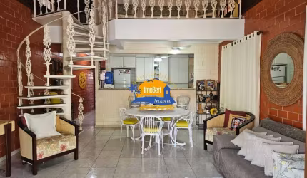 Imóvel a venda , 100 metros da praia com 3 quartos, 1 suíte, 3 salas, 3 banheiros, 2 vagas de garagem e 187,31 m² de área em Bertioga-SP.