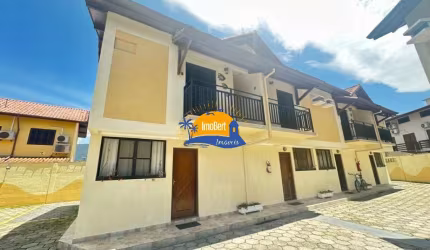 Casa de Condomínio à Venda em Bertioga-SP, 3 quartos, 2 salas, 2 banheiros, 1 vaga, 65m² - Bairro Maitinga.