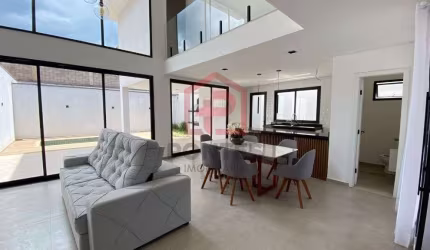 Casa em condomínio fechado com 3 quartos à venda no Lívia III, Botucatu  por R$ 990.000