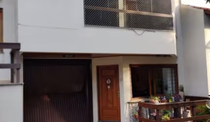 CASA CONDOMÍNIO SOL NASCENTE   &lt;BR&gt;O Sobrado com vista para o rio Guaíba.&lt;BR&gt;Tem 3 dormitórios, sendo um suite, sala de jantar e estar com lareira, lavabo, cobertura com 2 sacadas e banhei
