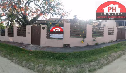 Excelente Casa 3 Quartos, Quintal Amplo gramado - Ponta da Areia