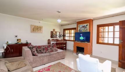 Casa com 3 dormitórios à venda, 212 m² Umuharama - Pelotas/RS