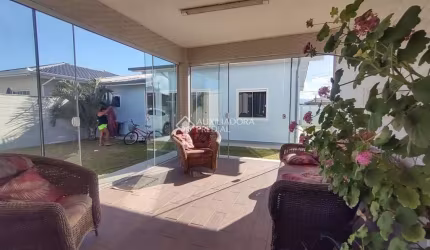 Casa com 5 quartos à venda na Avenida Astrogildo Quadros, 120, Pinheira, Palhoça, 160 m2 por R$ 850.000