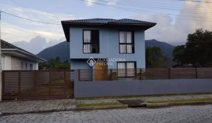 Casa com 3 quartos à venda na Serra do Bom Retiro, 68, Guarda do Cubatão, Palhoça, 98 m2 por R$ 569.000