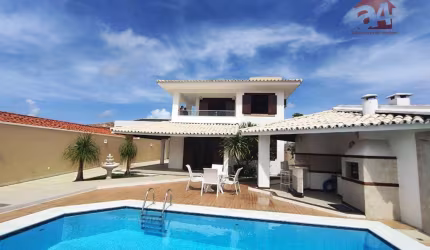 Casa à Venda em Vilas do Atlântico