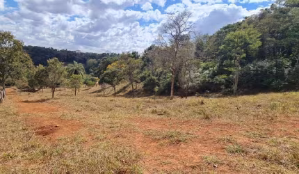 Vendo terreno na cidade de Itatiaiuçu/MG