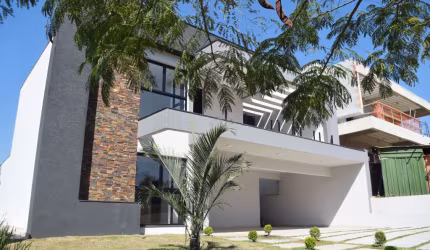 Casa à venda no Condomínio Figueira Garden em Atibaia