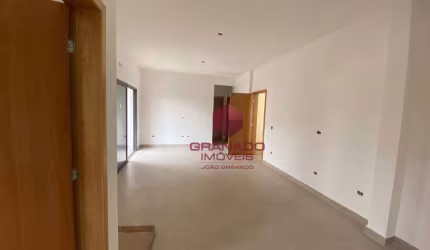 Sobrado com 3 dormitórios para alugar, 110 m² por R$ 3.650,00/mês - Zona 05 - Maringá/PR