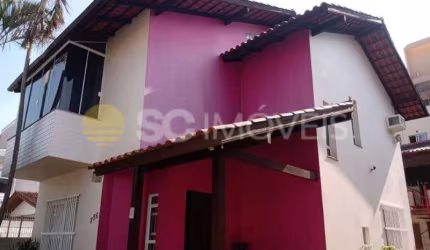 Casa com 5 quartos à venda no Canasvieiras, Florianópolis  por R$ 1.650.000