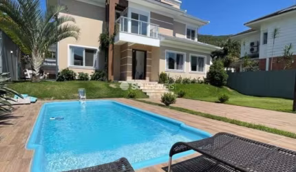 Casa em condomínio fechado com 5 quartos à venda no Santo Antônio de Lisboa, Florianópolis  por R$ 2.500.000