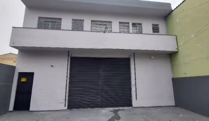 Salão/Galpão comercial com 280 m², salas, banheiros, cantina, estacionamento, com renda!