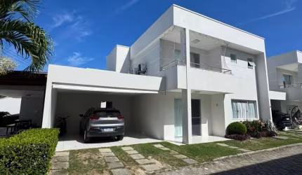 Linda casa em Buraquinho!