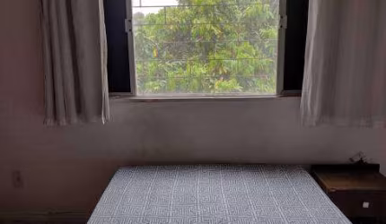 Casa térrea com 120m² com 3 quartos sendo 1 suíte e varanda em Vila Laura - Salvador - BA
