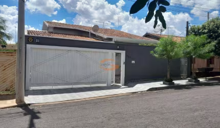 Casa bem localizada Jardim Orupes.