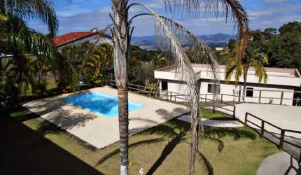 Aeroporto / Novo Horizonte - Casa 3/4 Todos Suítes (+ 1 Externo) - Piscina - Espaço Gourmet - Ampla Área Externa