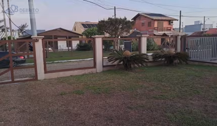 excelente casa, bem estruturada e terrenos amplos