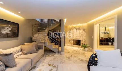 Casa com 4 quartos, espaço gourmet e piscina! - J8