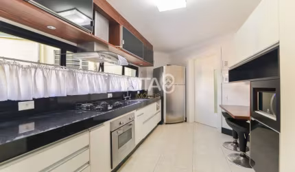 Apartamento de 3 quartos próximo ao Pátio Batel J8