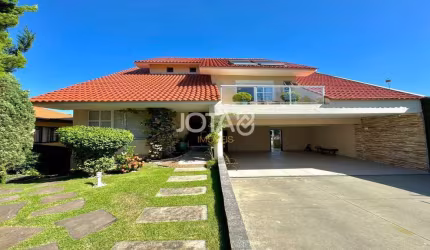 Casa com 4 quartos 460m² no Vista Alegre - J8