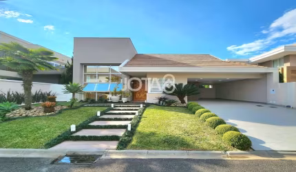 Casa térrea em Condomínio Fechado!