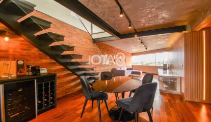 Cobertura duplex 3 quartos no São Francisco - J8