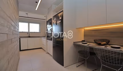 Apartamento totalmente reformado no Alto da XV
