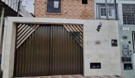 Casa Duplex no Siqueira Campos