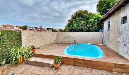 CASA 4 Quartos, 1 Suíte, 8 Vagas - Barreiros - Santa Catarina