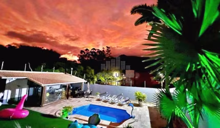 CASA 3 Quartos, 1Suíte, 3 Vagas - Praia de Fora
