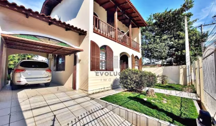 Casa com 4 dormitórios à venda - Barreiros - São José/SC