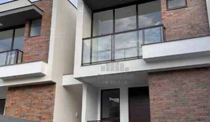Lindo Sobrado 03 Dorms com Suíte, 112 m² - Serraria - São José/SC