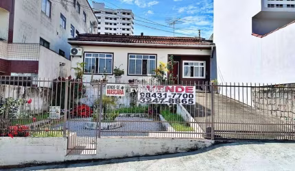 Casa 2 Dormitórios, 1 Vaga - Barreiros, São José