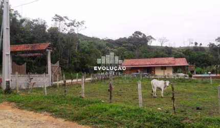 Sítio com 3 dormitórios à venda, 45000 m² por R$ 920.000,00 - Encruzilhada - Biguaçu/SC