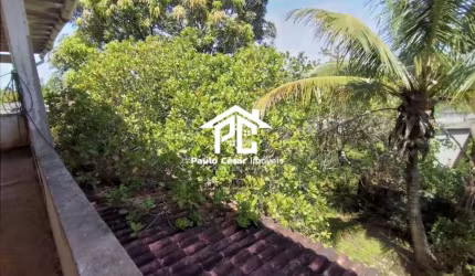 Casa com 02 quartos, sala, cozinha, banheiro, área de serviço, garagem para 05 carros, terraço, boa localização, próxima a comércios em geral, somente