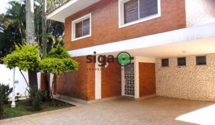 Sobrado para locação  4 Quartos com 2 suites, 2 vaga de garagem, 450m²  Morumbi