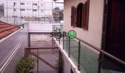 Sobrado á Venda, 3 dormitórios e 3 suítes - Vila Carrão